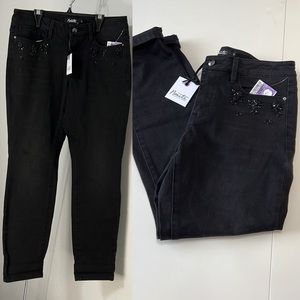 NWT Women’s Nanette Lepore Rhinestone Girlfriend Cropped Jeans Black Poison Sz 6